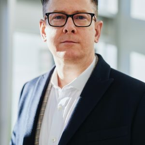 linkedin-sales-solutions-pAtA8xe_iVM-unsplash